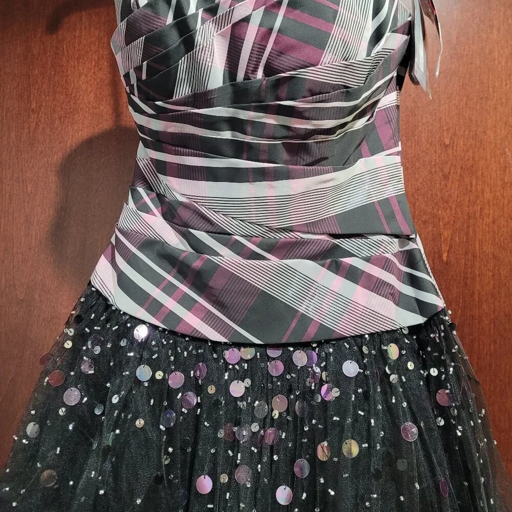 Alyce Paris 6952 Size 2 Prom Dress - Picture 4 of 8